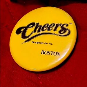 🔥ICONIC VINTAGE CHEERS BOSTON PIN FROM THE OFFICIAL RESTAURANT IN BOSTON…